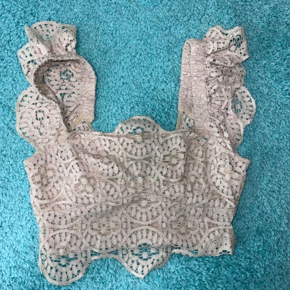 Free People Lace Crop Top Ruffle Sleeveless Beige Blouse Women's Size M - Picture 1 of 3